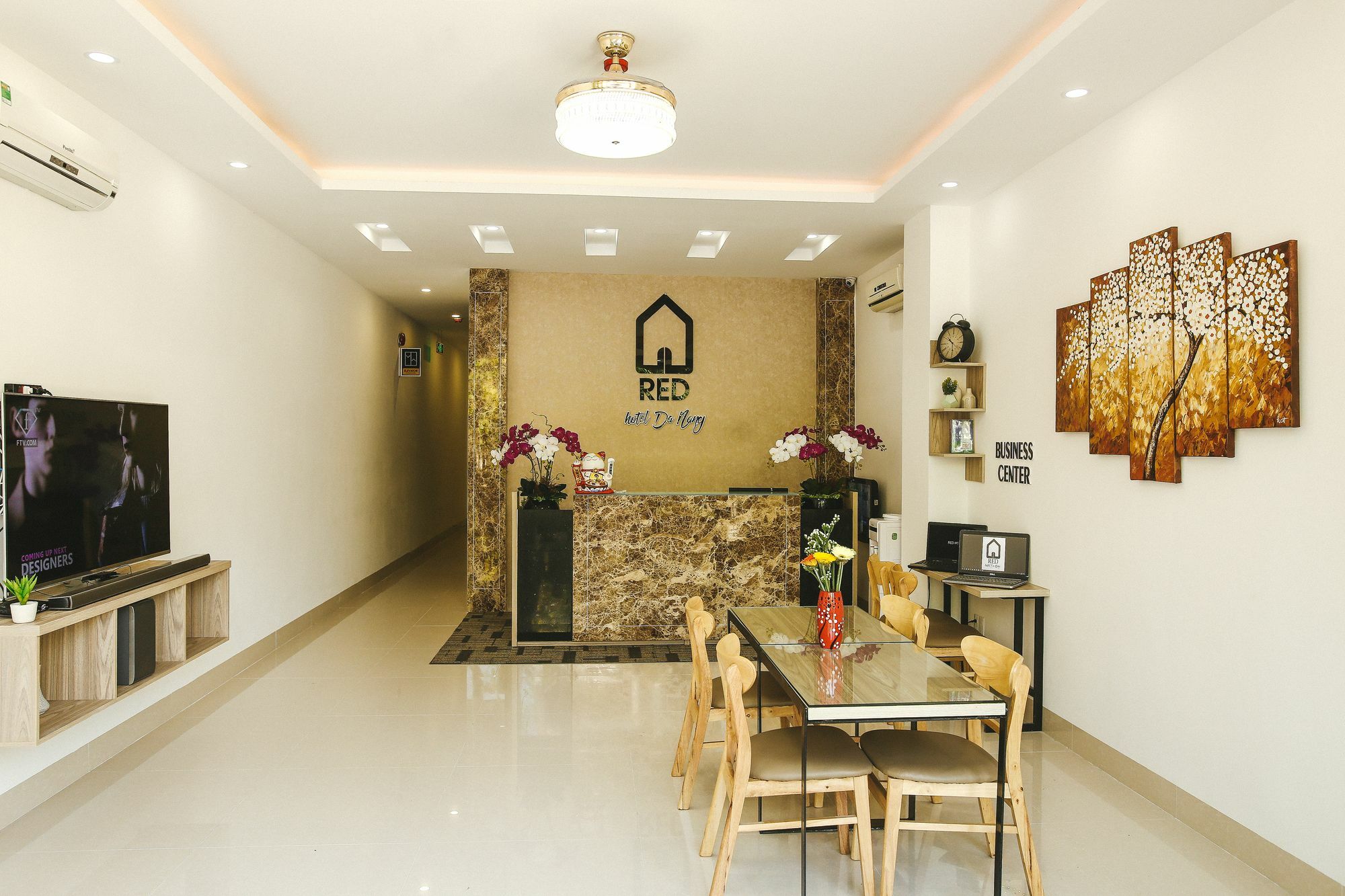 Red Hotel Da Nang Exterior photo