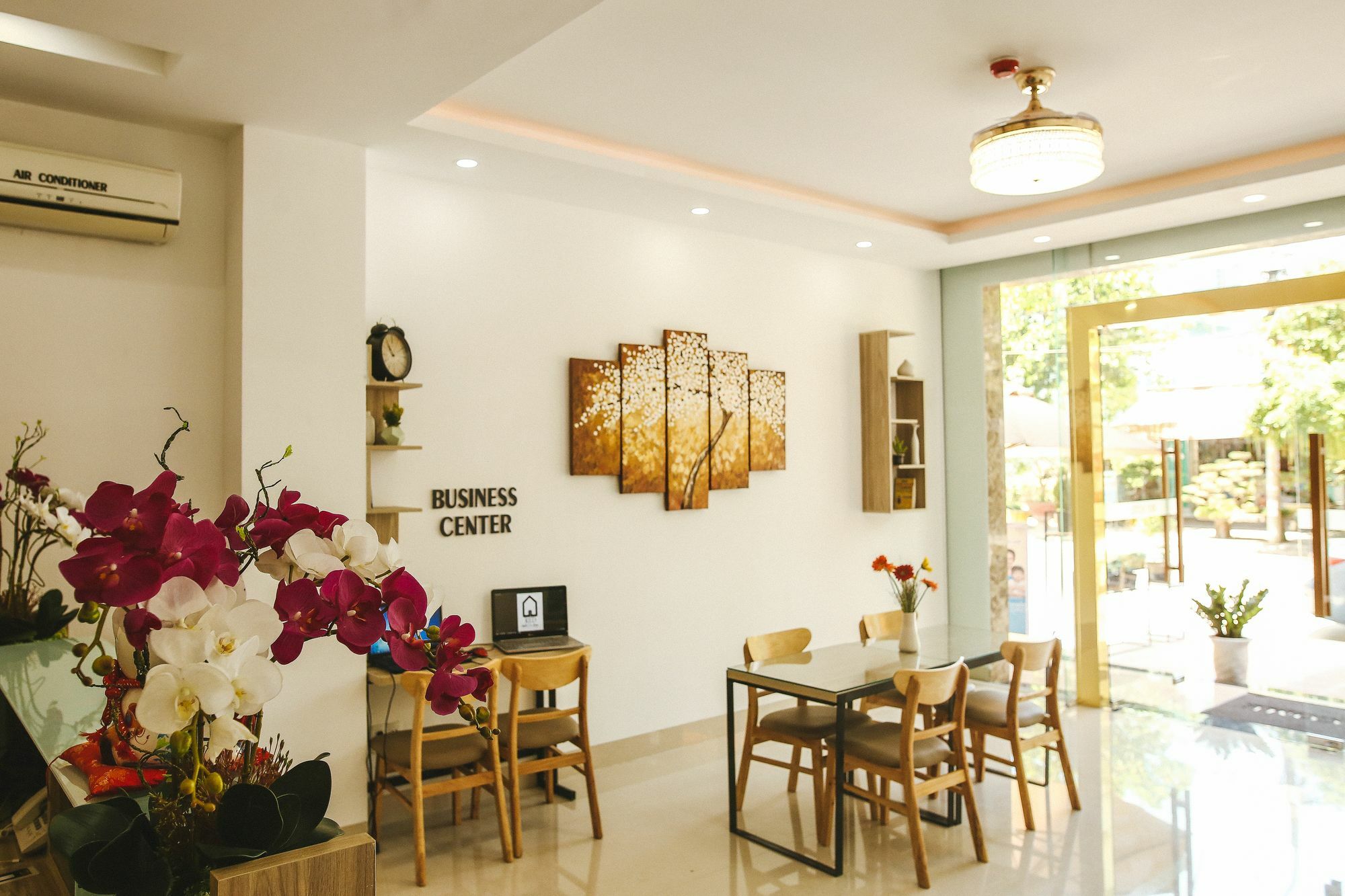 Red Hotel Da Nang Exterior photo
